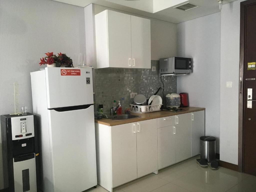 Luxury 2 Bedroom Condo At Casa Grande Residence - Kasablanka Mall Jakarta Kültér fotó