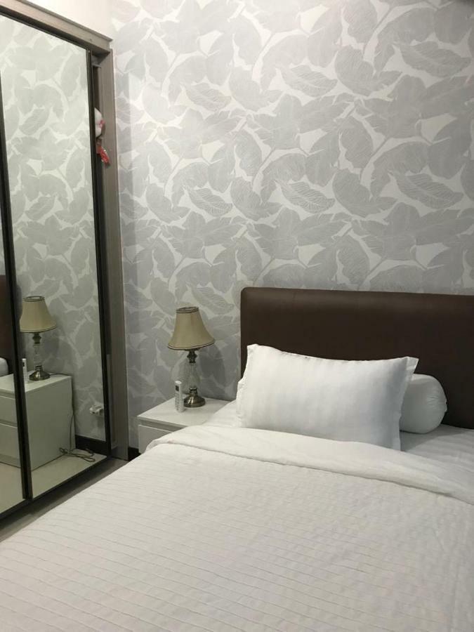 Luxury 2 Bedroom Condo At Casa Grande Residence - Kasablanka Mall Jakarta Kültér fotó